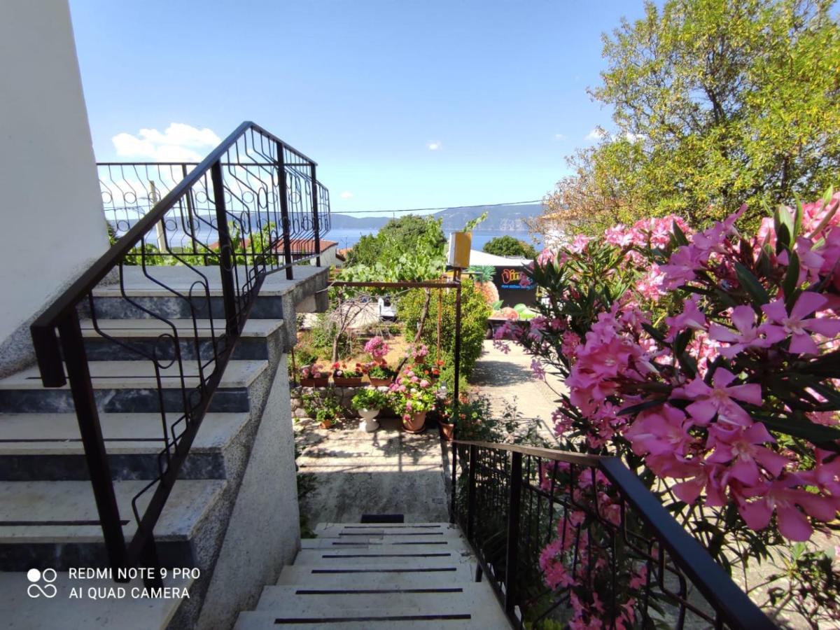 Apartments Marica Krk Town Eksteriør billede